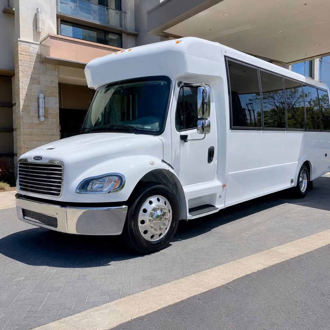15 passenger minibus