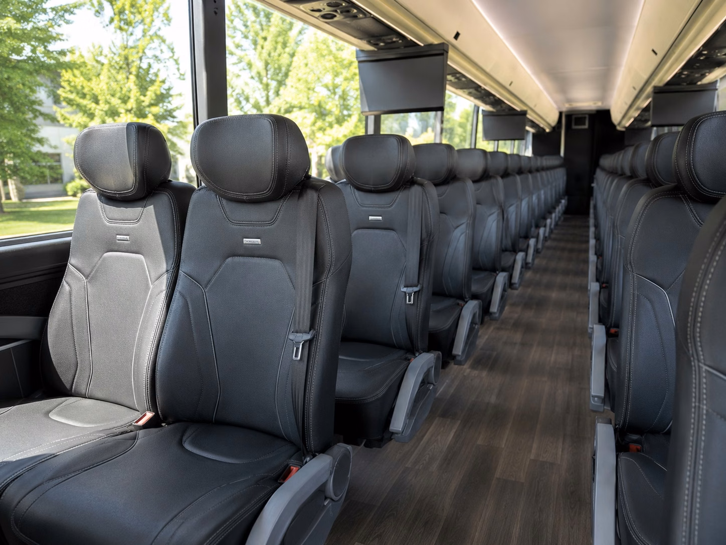 charter buses to pnc music pavilion and spectrum center from gastonia