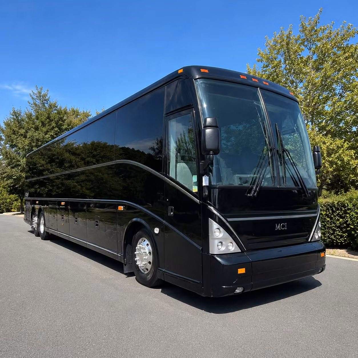gastonia wedding shuttle bus rentals that keep every guest on schedule